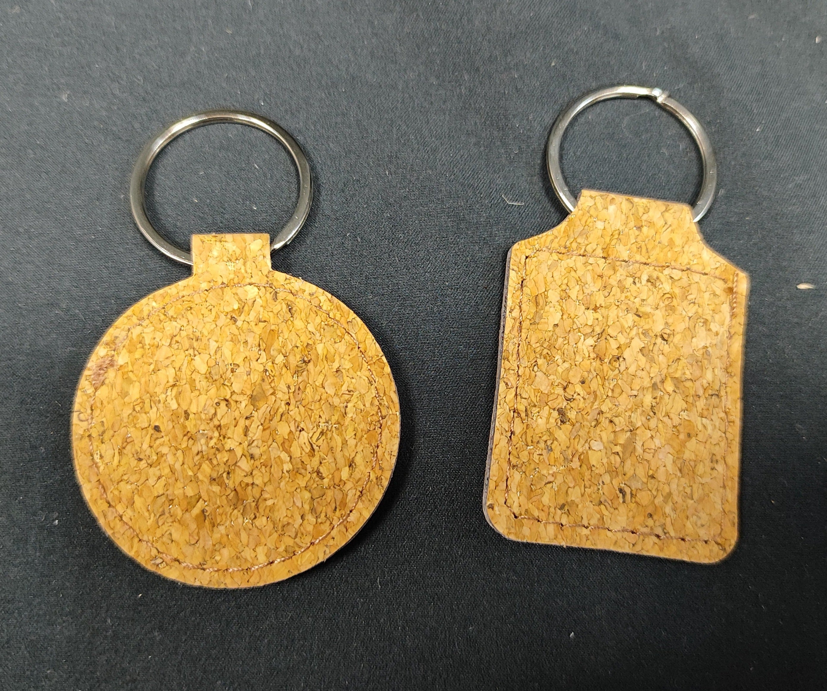 Llaveros de Corcho, varias formas, ultimas unidades
