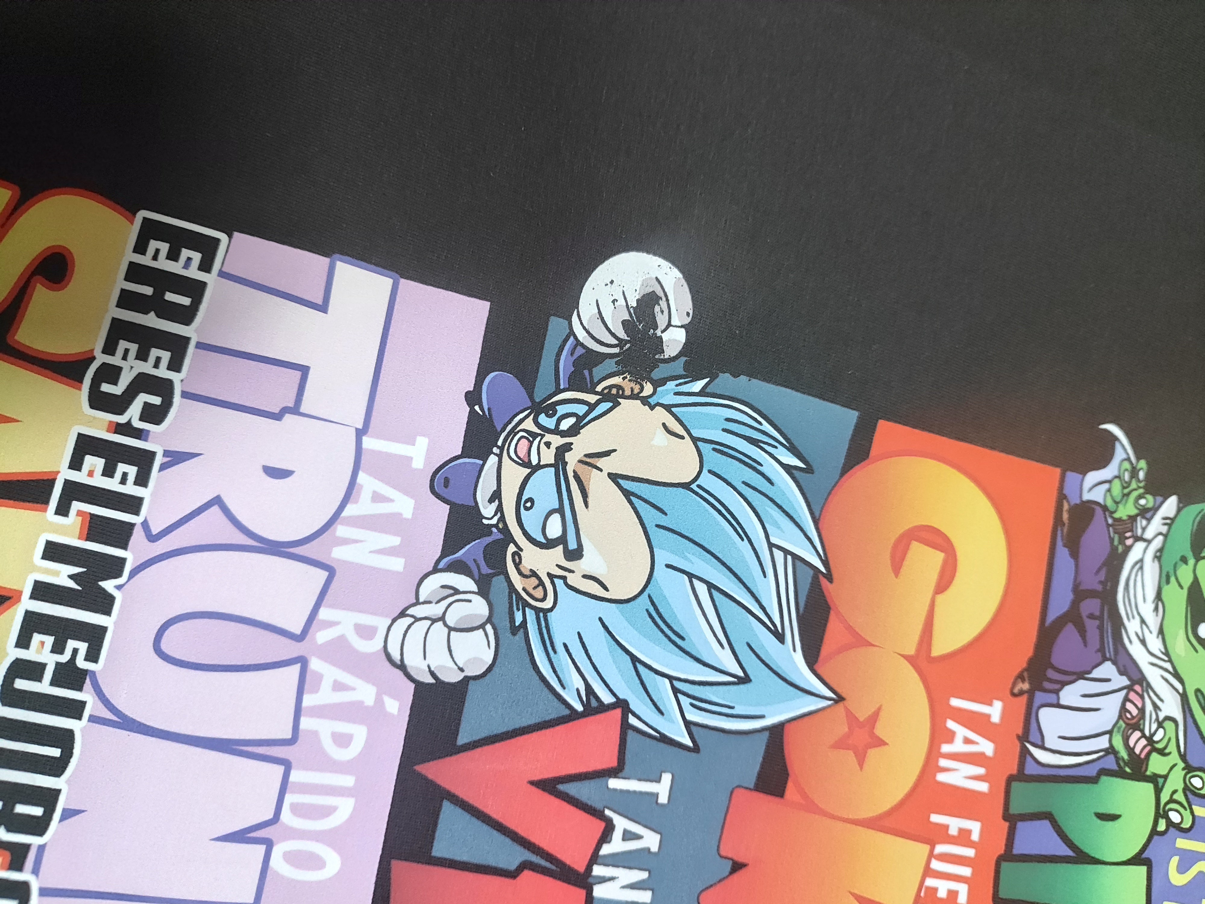 Camiseta Goku con pequeño defecto de impresión talla 2XL (Adjunto Fotos)