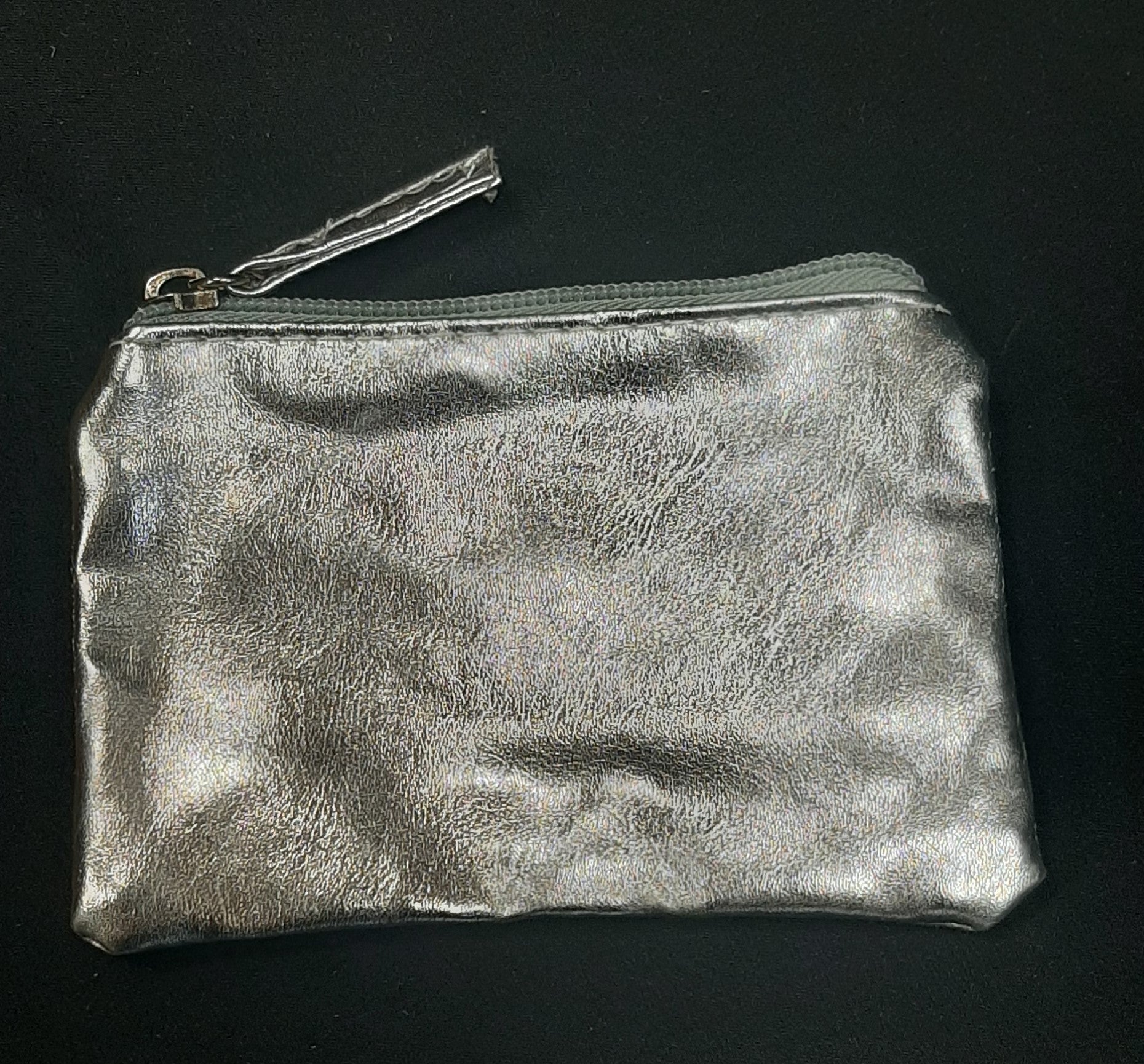 Monedero plateado, ultimas unidades