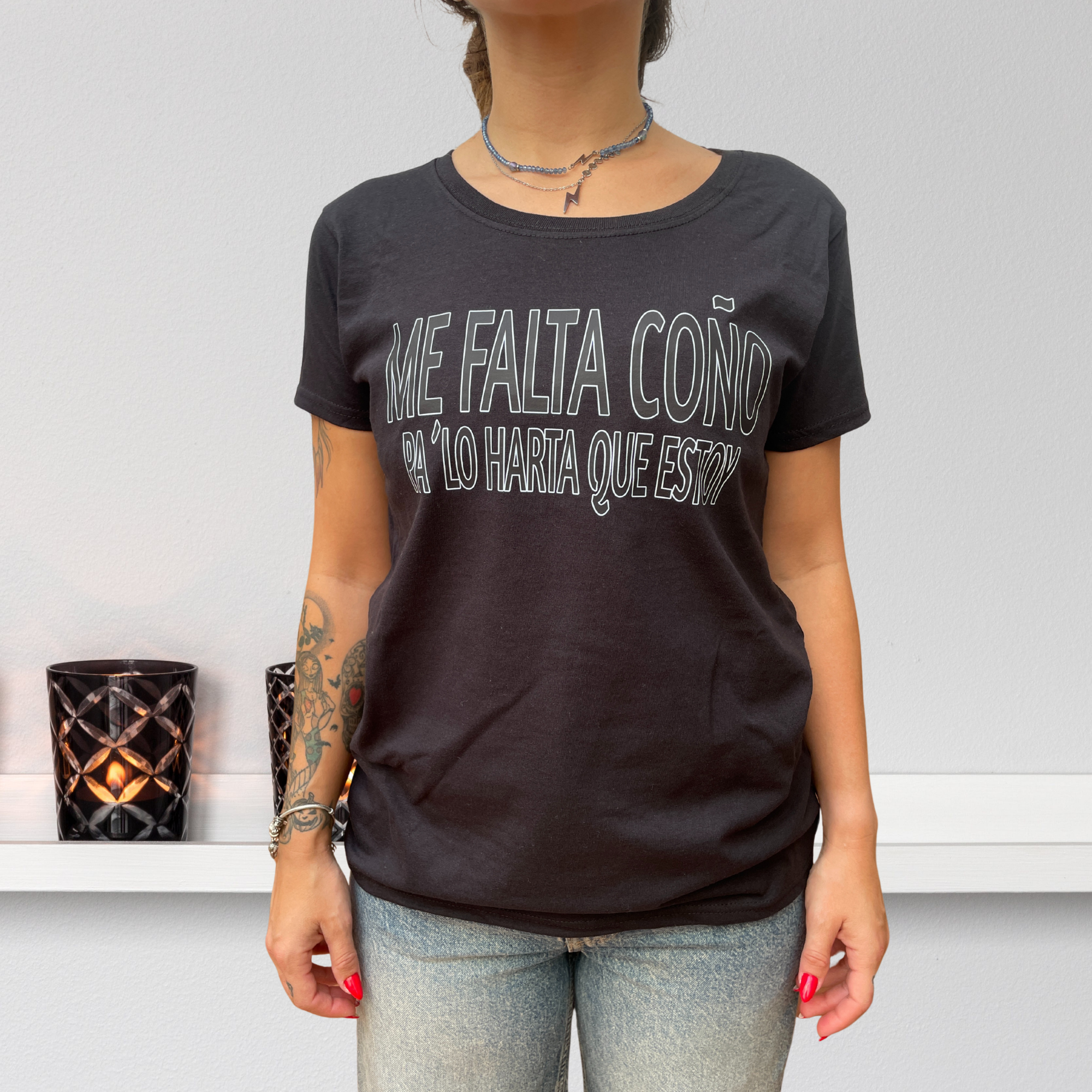 Camiseta de mujer Me falta Coño