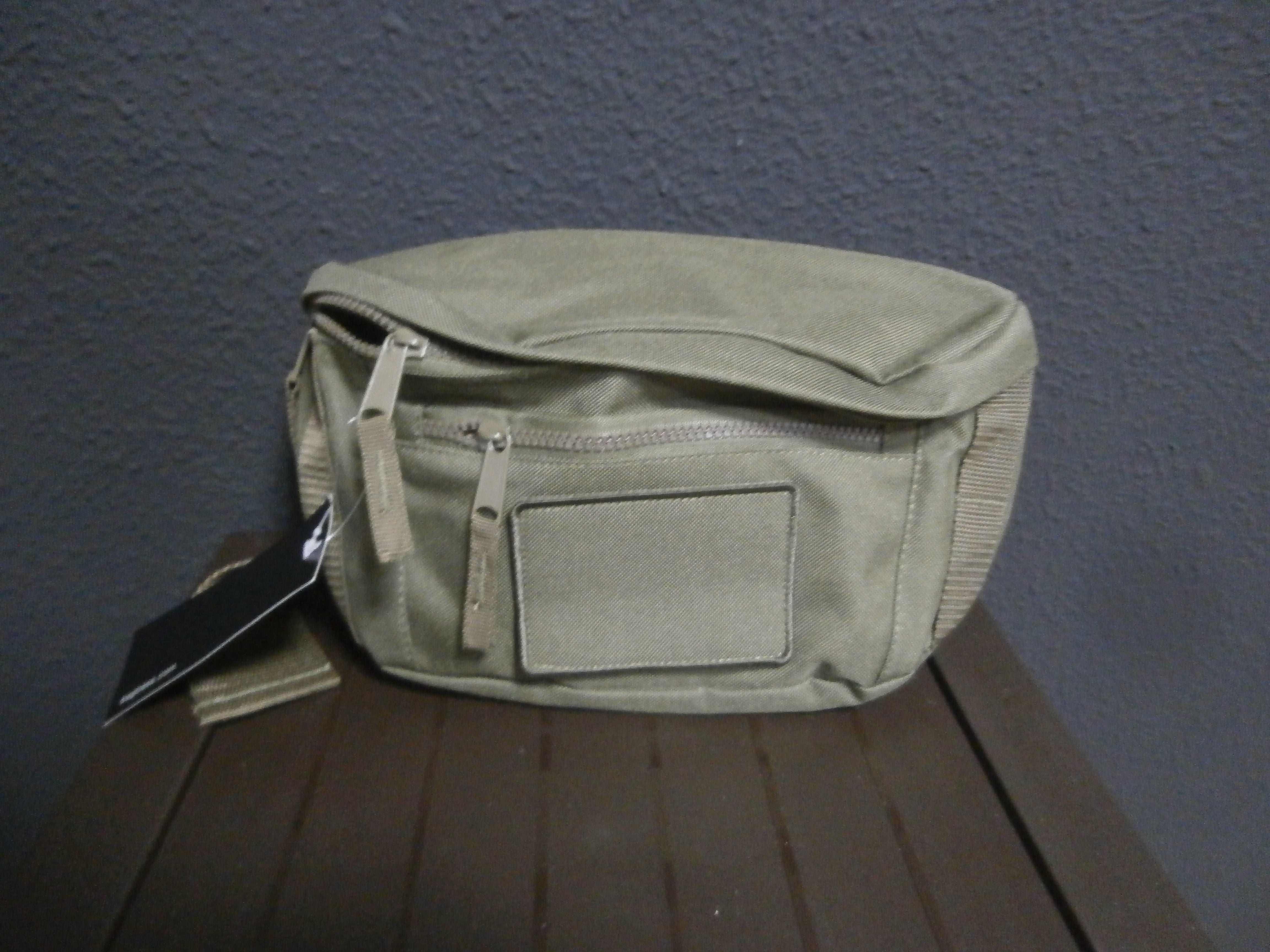 Riñonera de Hombre color Caqui ULTIMAS UNIDADES En perfecto estado