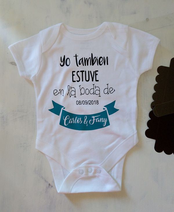 Body-de-bebe-personalizado-para-regalar-en-bodas.jpg