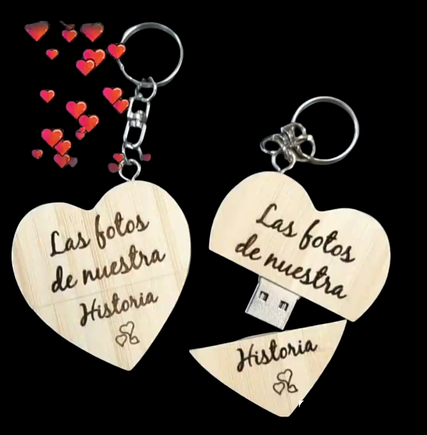 Llavero-corazon-de-madera-con-USB.png