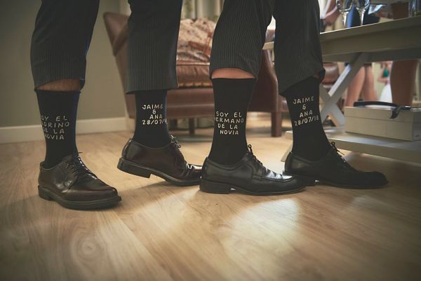 calcetines-divertidos-de-boda.jpg