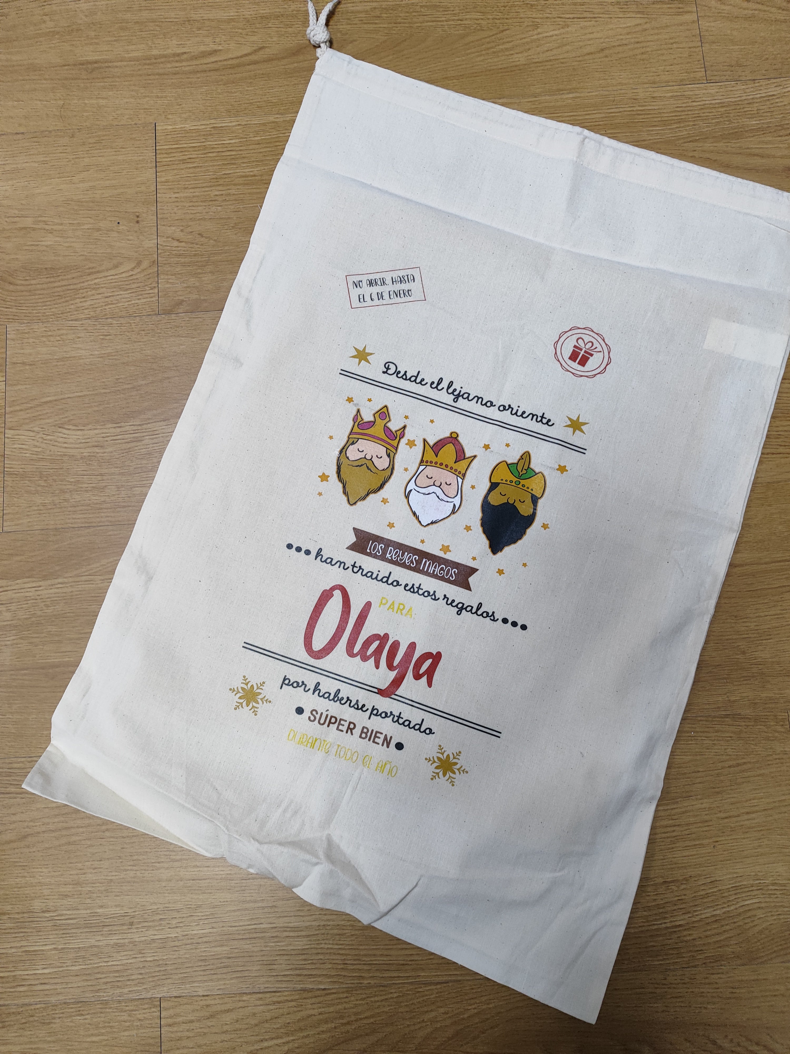Saco Reyes Magos xl con nombre Olaya con pequeño defecto en la impresión, barba