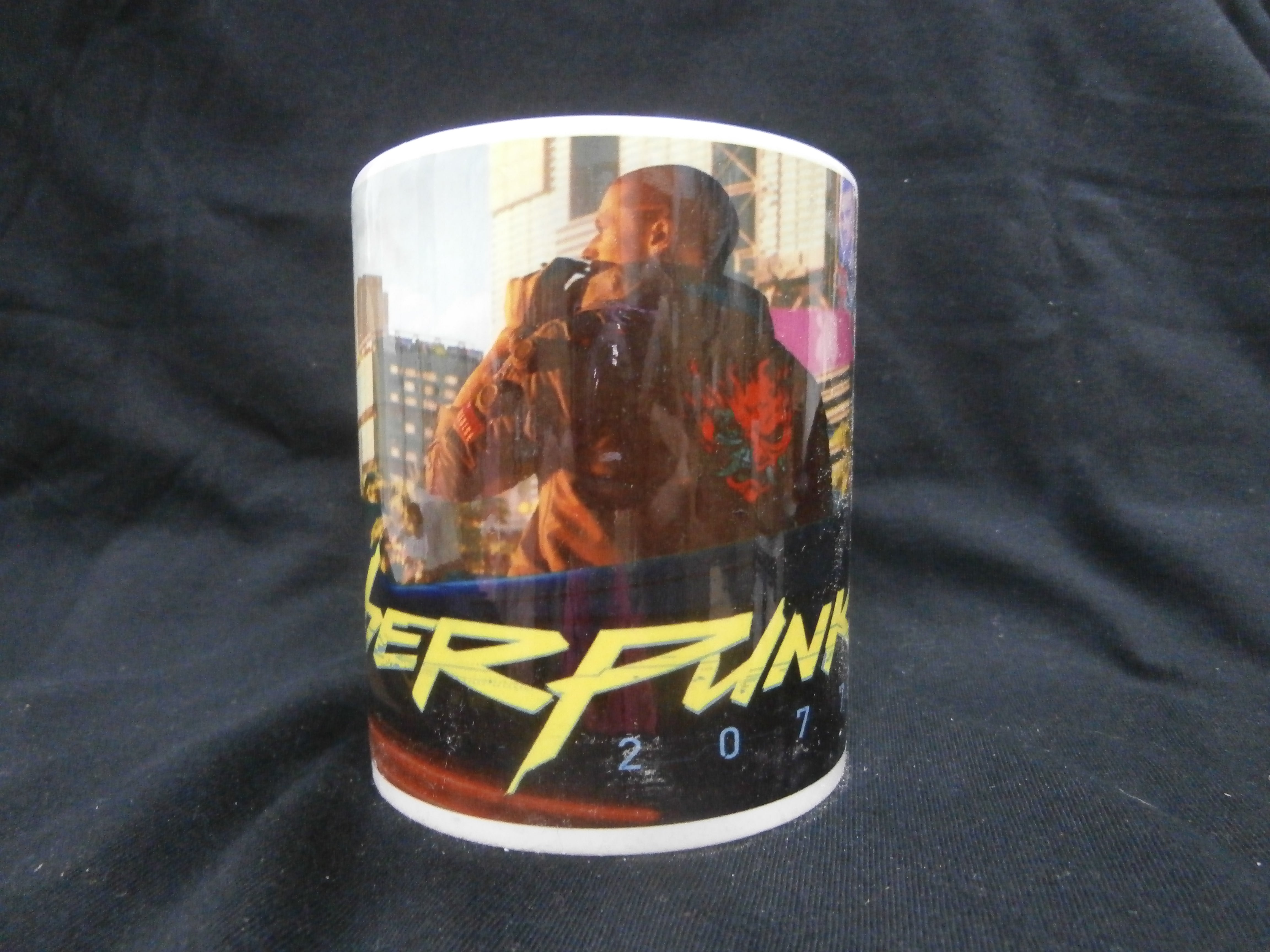 Taza de CiberPunk ULTIMAS UNIDADES En perfecto estado